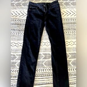 Black skinny American Eagle jeans - like new!